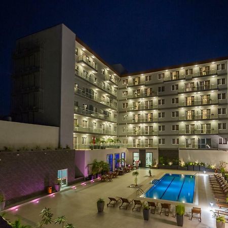 Millenium Suites Conakry Exterior photo